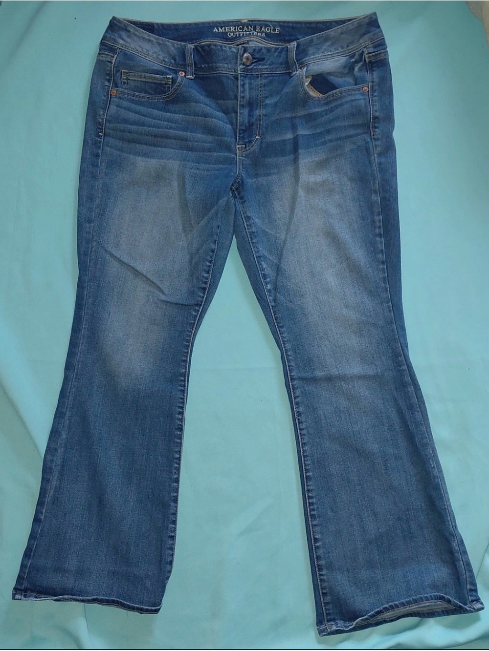 American Eagle Outfitters Medium Blue Flared Women’s Jeans